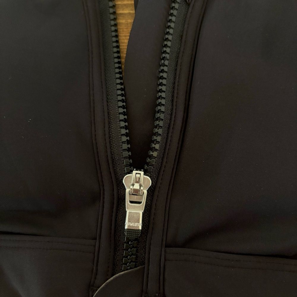 Athleta Ultimate Black Zipper Front Sports Bra XS - Picture 5 of 5
